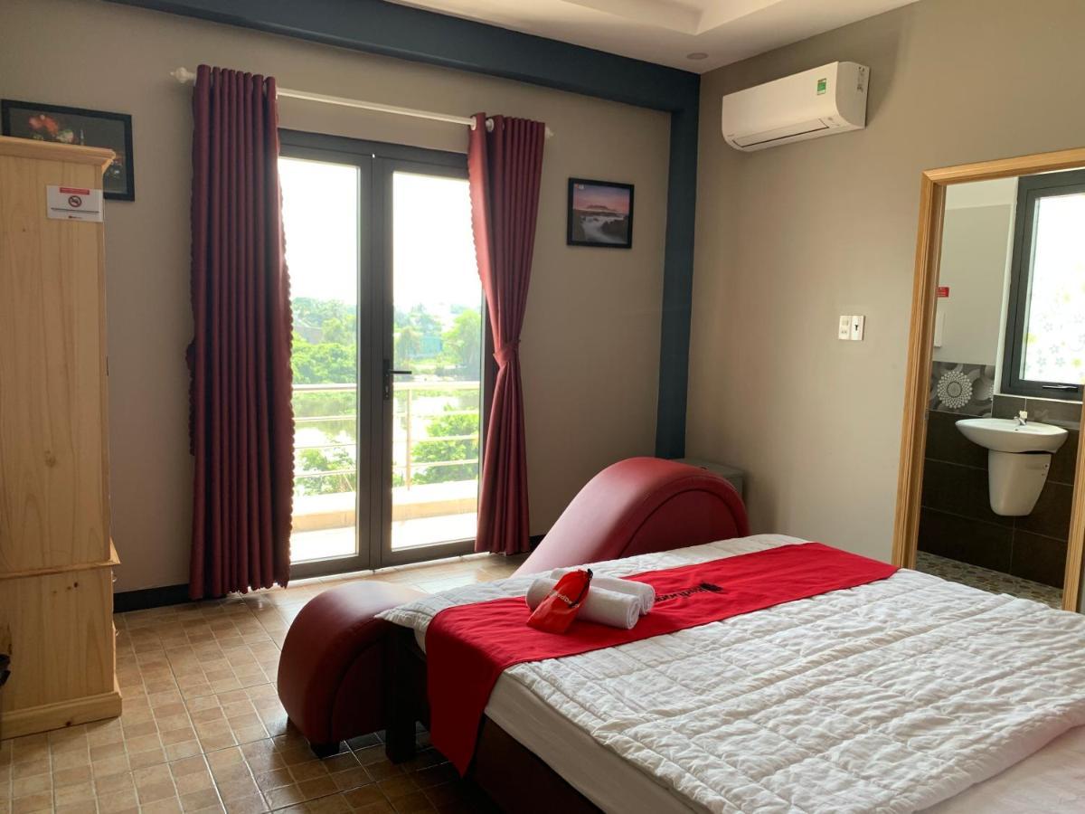 Bờ Sông Khách sạn 2*