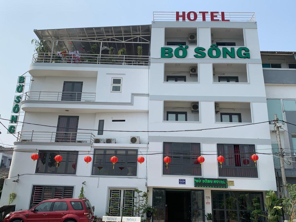 Bờ Sông Khách sạn 2*