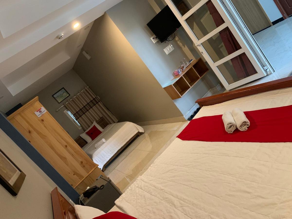 Bờ Sông Khách sạn 2*